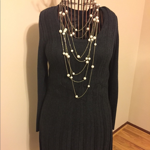 Dress - Picture 1 of 6